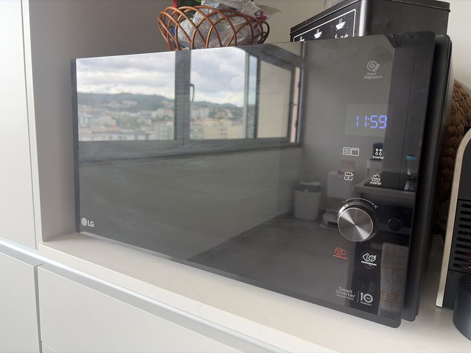 Microondas LG novo