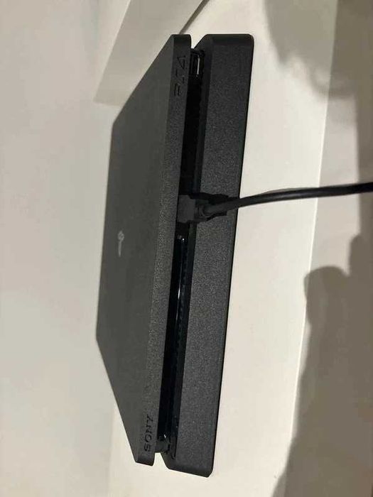 PlayStation 4 (sem comando)