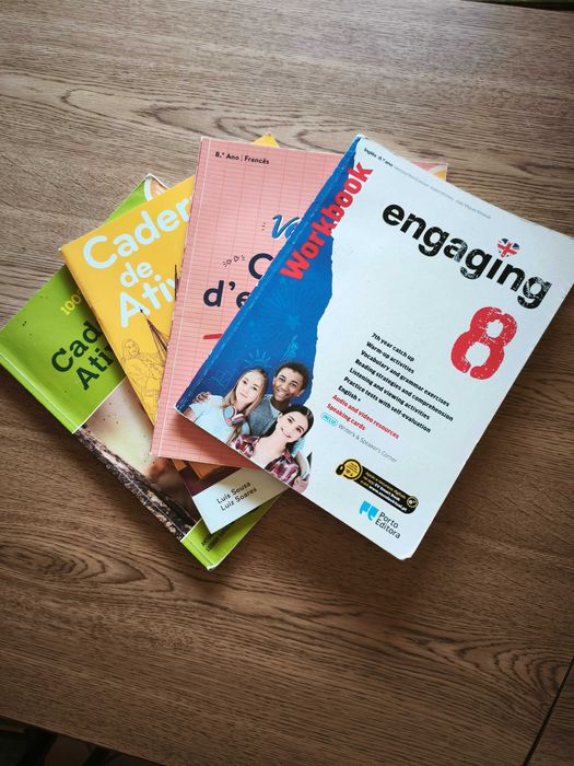 Vendo Cadernos de Atividades 8º ano - 5€