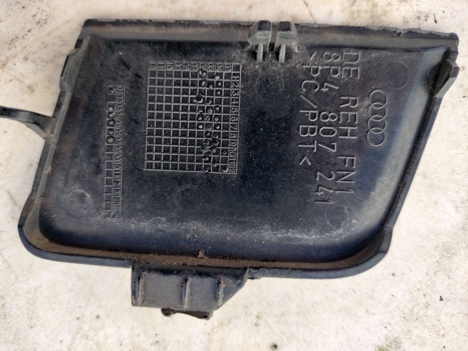 Tampa gancho reboque A3 8P