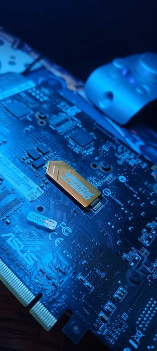 ASUS GeForce GTX760 2GB 256bit DirectCut II OC GDDR5 HDMI DVI DPort