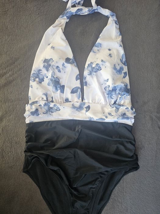 Stroj kąpielowy jednoczęściowy