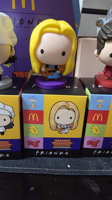 Bonecos Friends McDonald's