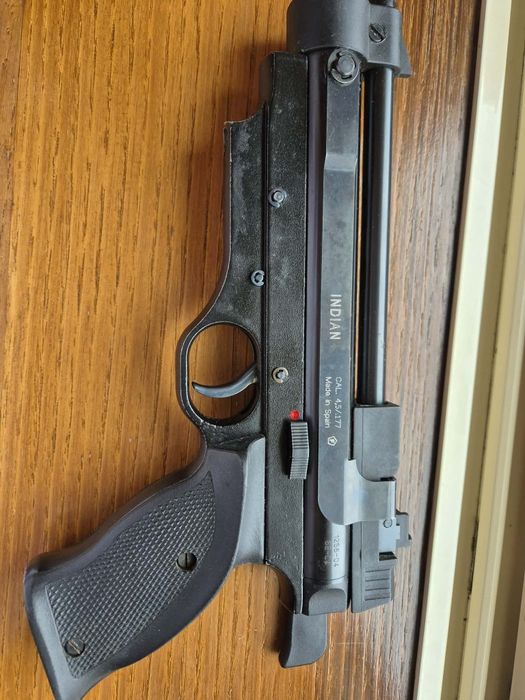 Arma 4.5 de pressão praticamente nova pequena