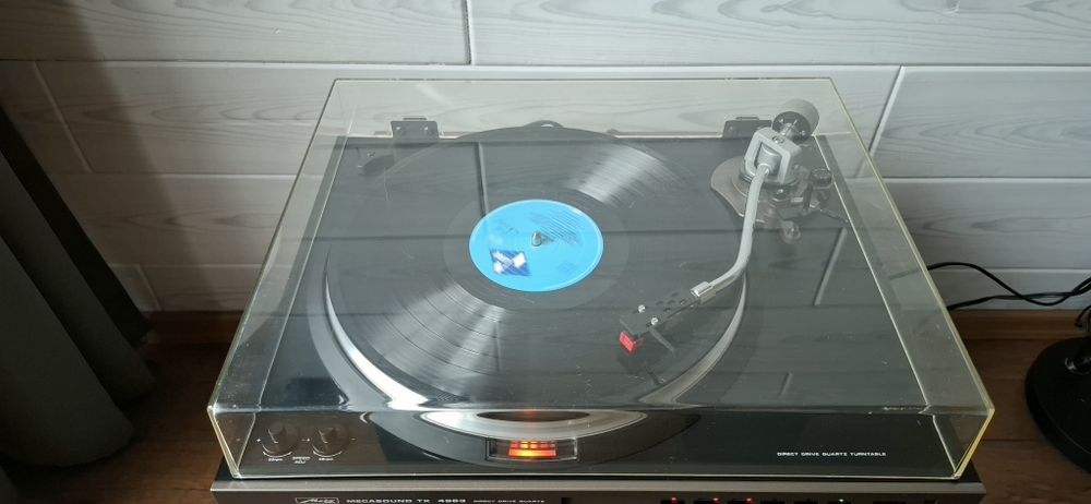 Gramofon Metz TX 4963.