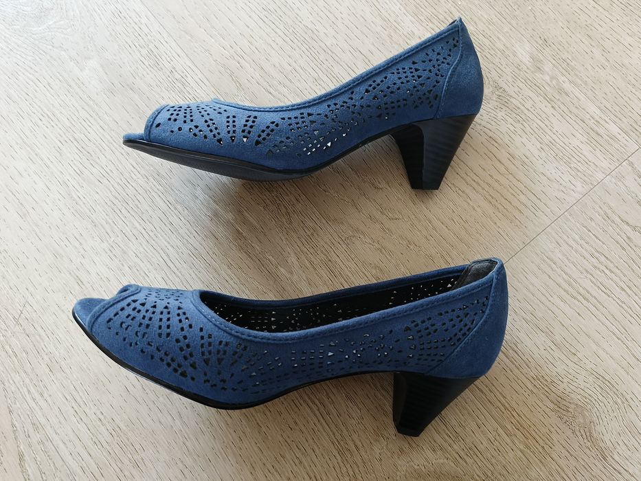 Buty damskie czółenka na obcasie Marco Tozzi 37