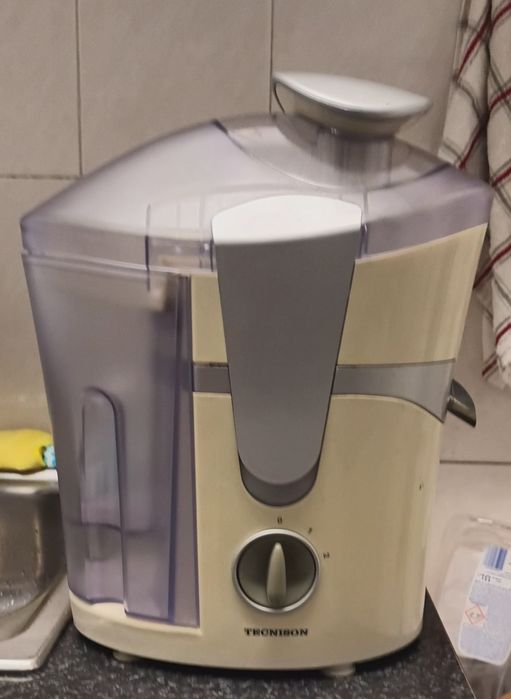 Centrifugadora/máquina fazer sumos Tecnison