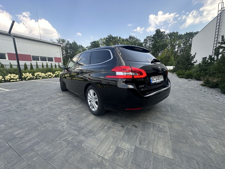 Продам Peugeot 308 2014