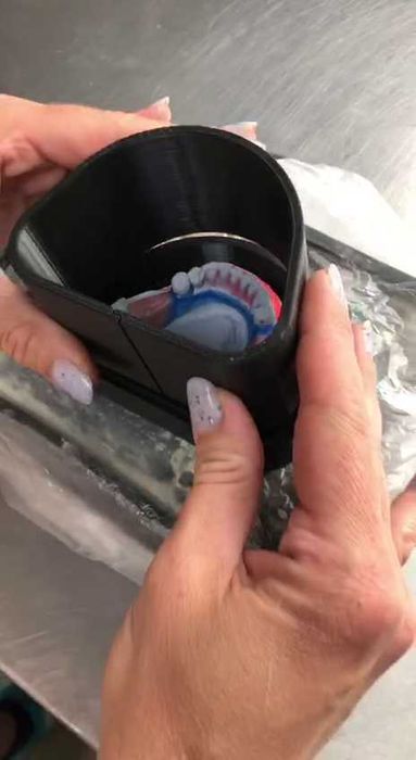 Зуботехнічна кювета для дублювання моделей.