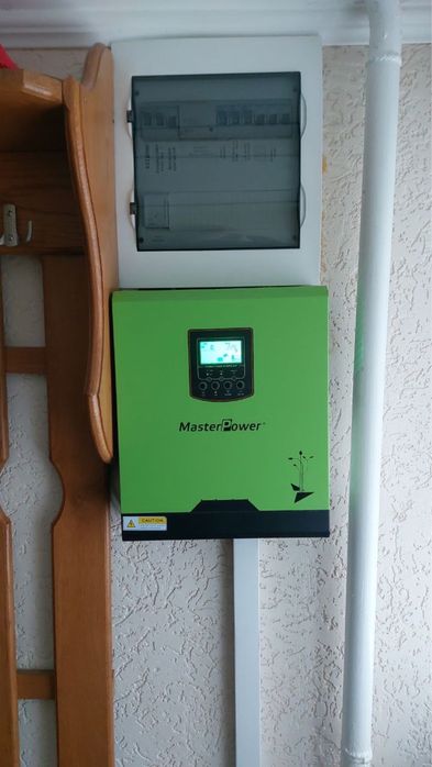 Інвертор гібридний Master Power MF-OME-UM3KVA 24в, 3kw