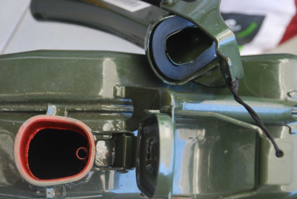 2 bidons de gasolina 10 litros