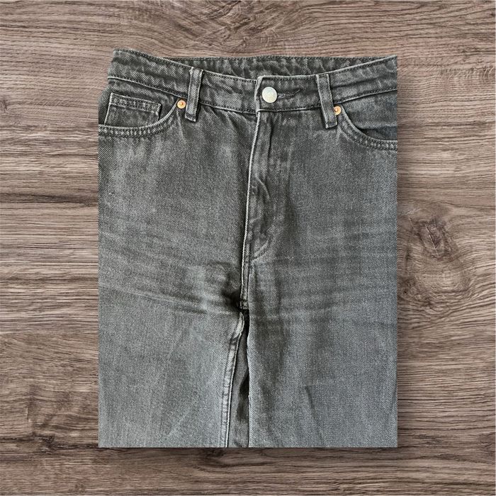 Spodnie jeansy Monki 26