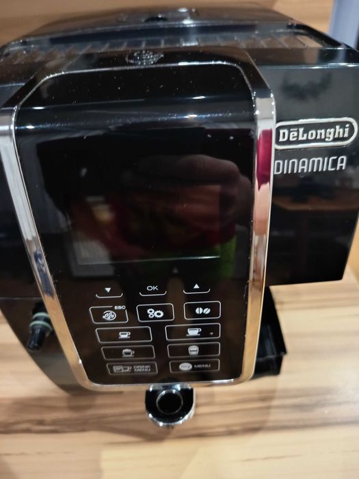 Ekspres De Longhi Dinamica