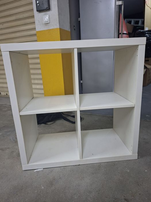 Estante branca Ikea