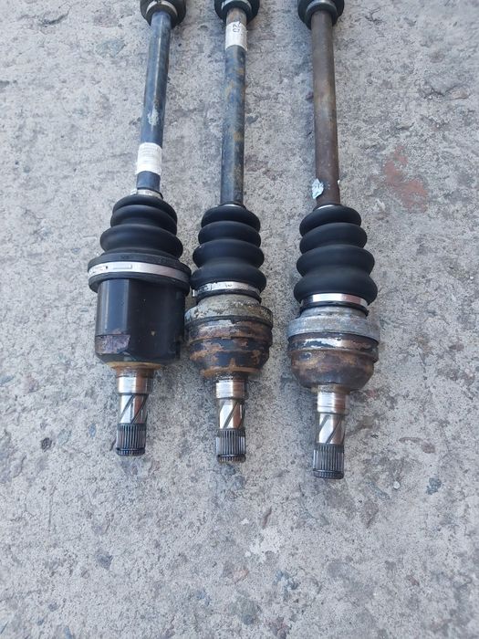 Полуось  привод правый 1.6 1.8 шевроле лачетти Chevrolet Lacetti