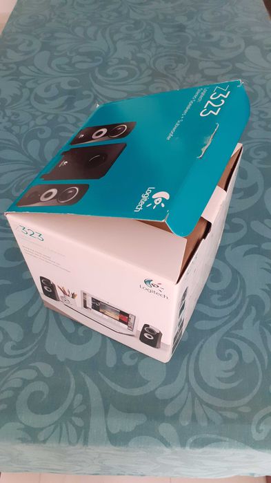 Vende Altifalantes LOGITECH modelo Z-323