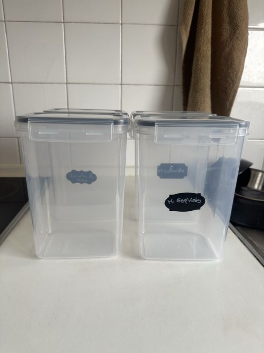 4 Potes de arrumação 2.0L