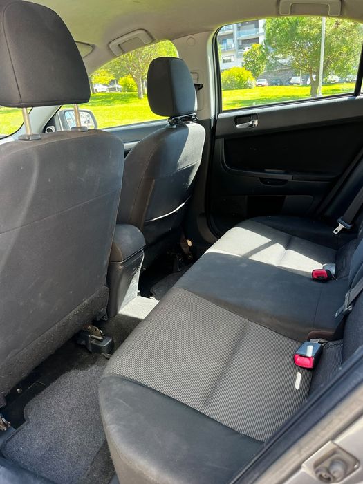 Mitsubishi Lancer 2.0   140cv