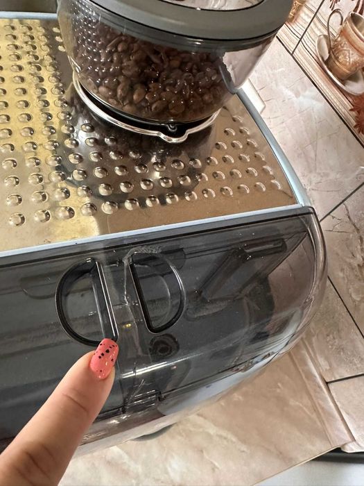 Ріжкова кавоварка еспресо SMEG EGF03PBEU Б\У ВЖИВАНА