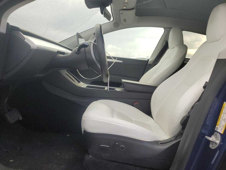 2023 Tesla Model Y Long Range Dual Motor