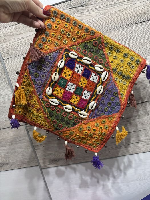 Orienlatlna torba na ramie