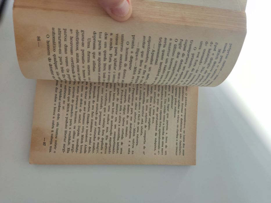 Livro As máquinas da destruição de Fred Saberhagen