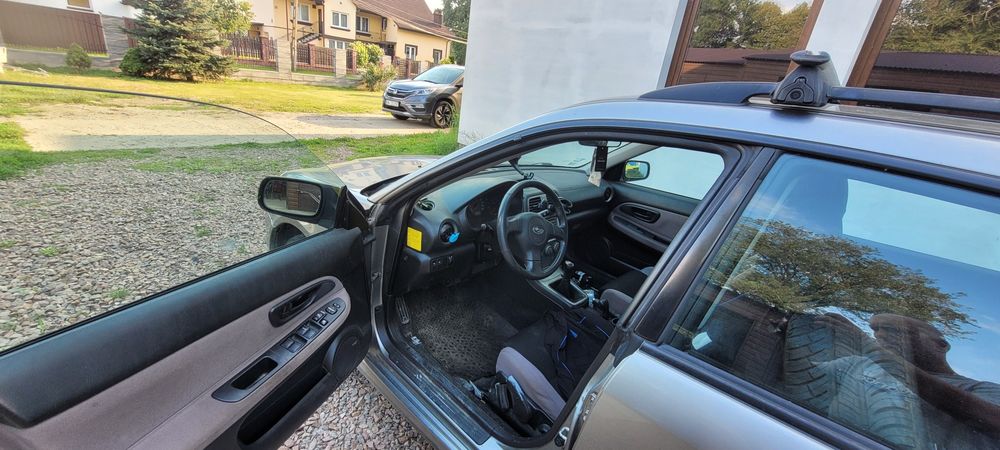 Subaru impreza  2.0 benzyna