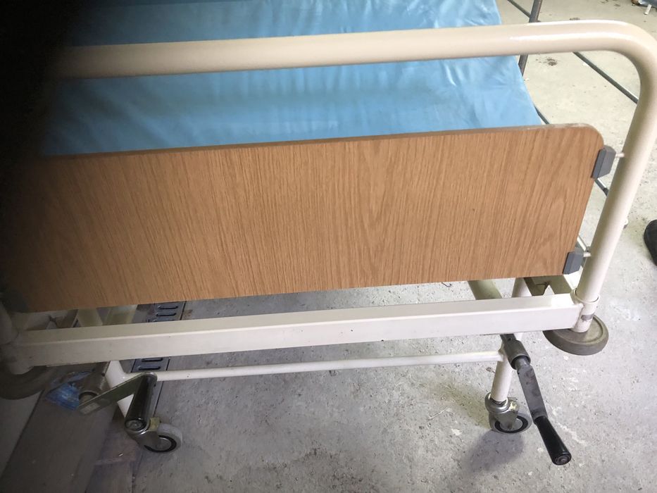 Capa hospitalar articulada