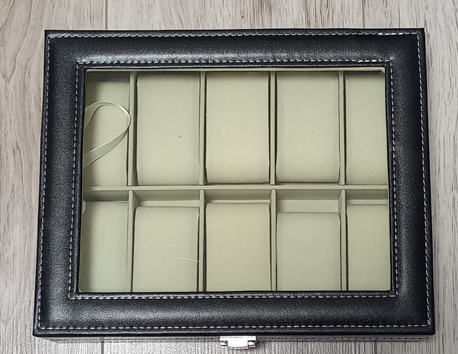 Футляр,бокс,коробка для хранения часов.