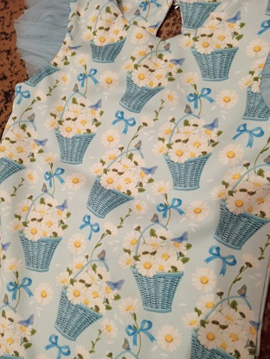 Костюм святковий