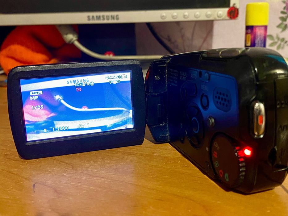 Відеокамера Panasonic SDR-S7