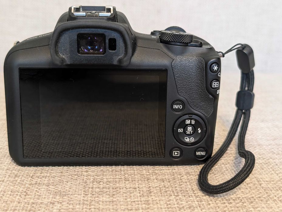 CANON EOS R100 dodatkowe baterie