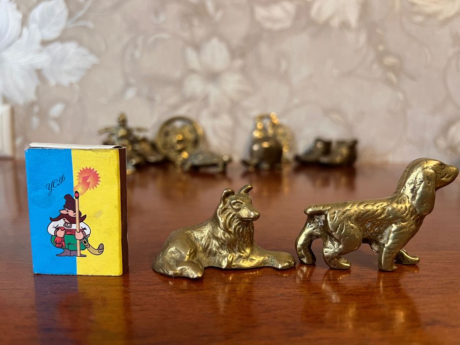 Статуетки різні латунь