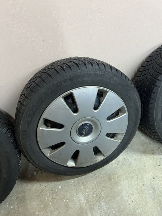 Продам комплект дисків 5*108/r16 з резиною 205/55/16 та колпаками