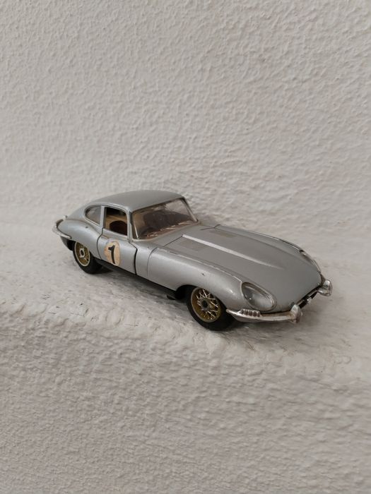 Miniatura Jaguar E Type