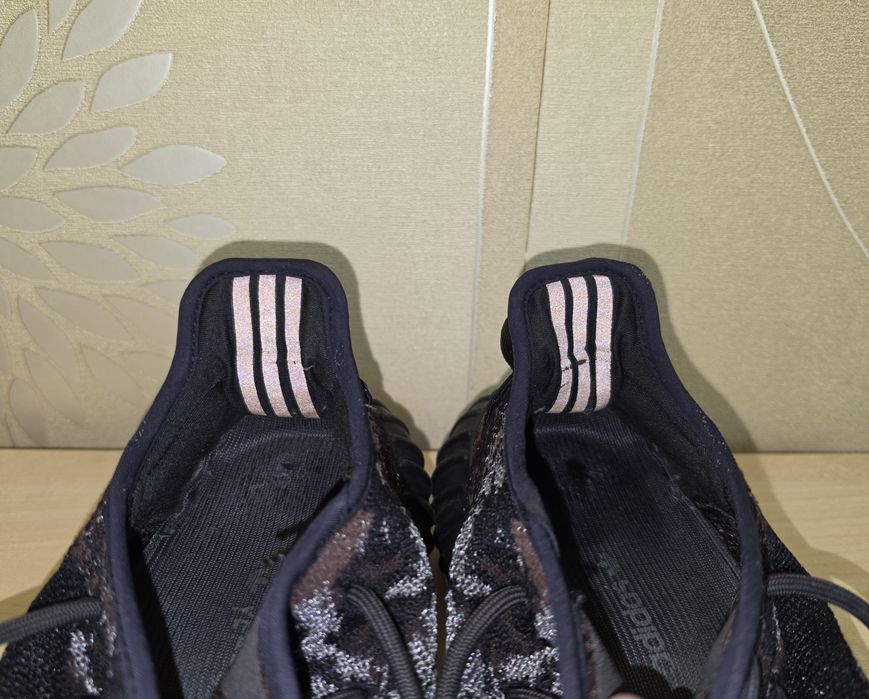 Чоловічі кросівки Adidas Yeezy Boost 350 V2 оригінал р.40