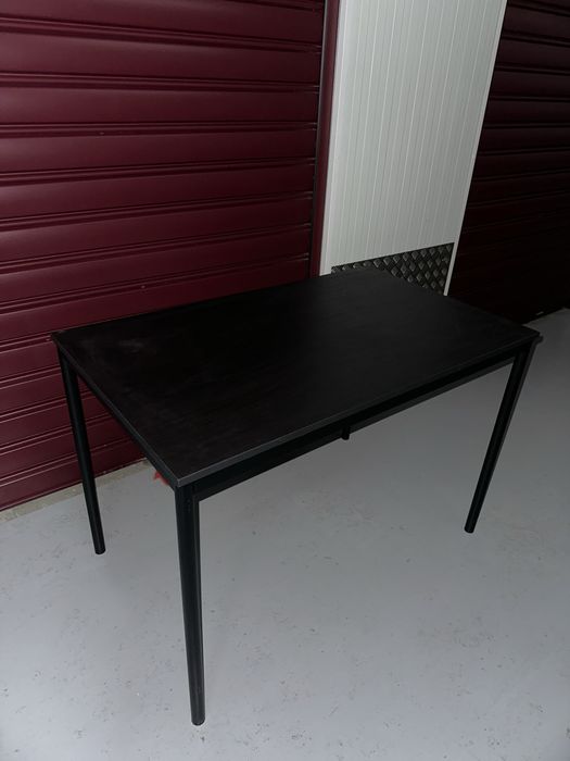 Mesa preta Ikea SANDSBERG