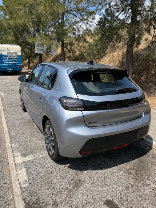 Peugeot 208 1.2 PureTech 75cv | 2024 | 32.000 km