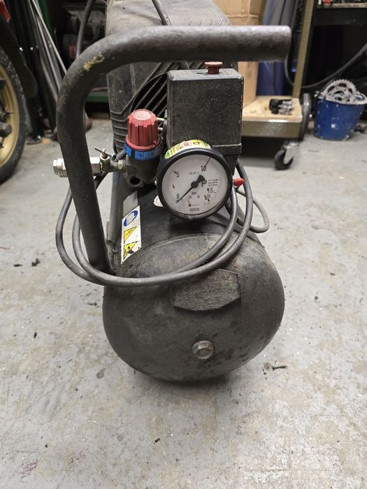 Compressor  25 litros