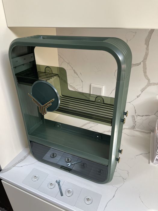 Органайзер (полки) для косметики настенный