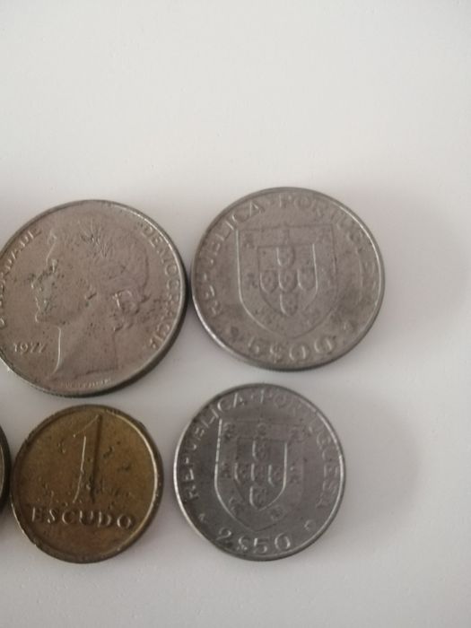 Vendo lote de 21 moedas (pesetas e escudos) (portes incluídos)