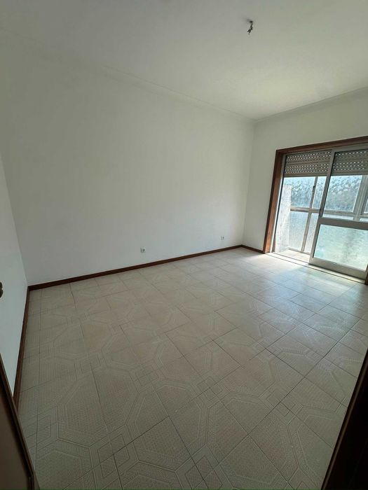 Apartamento T2 Rua Jaime Cortesão, em Valongo