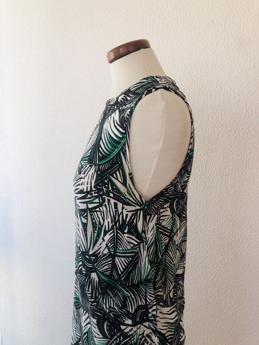 Vestido de verão padrão tropical