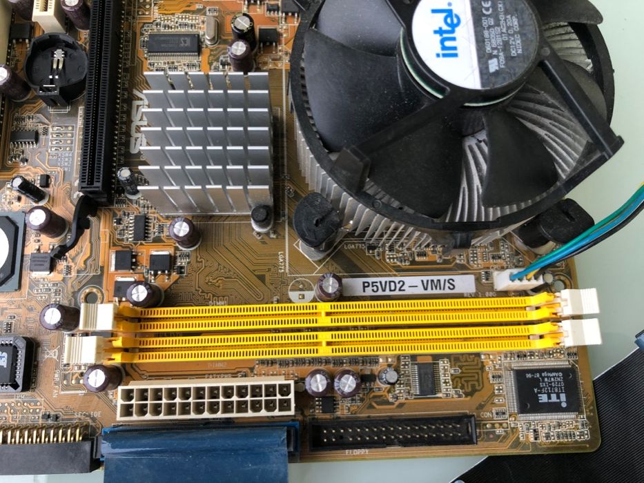 Płyta główna ASUS P5VD2