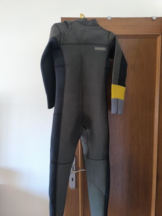 Fato de Surf Rip Curl 4/3 mm – Tamanho 16 anos