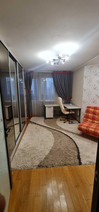 Здам 3к.кв. вул.Срібнокільська 1, Корона. М.Позняки