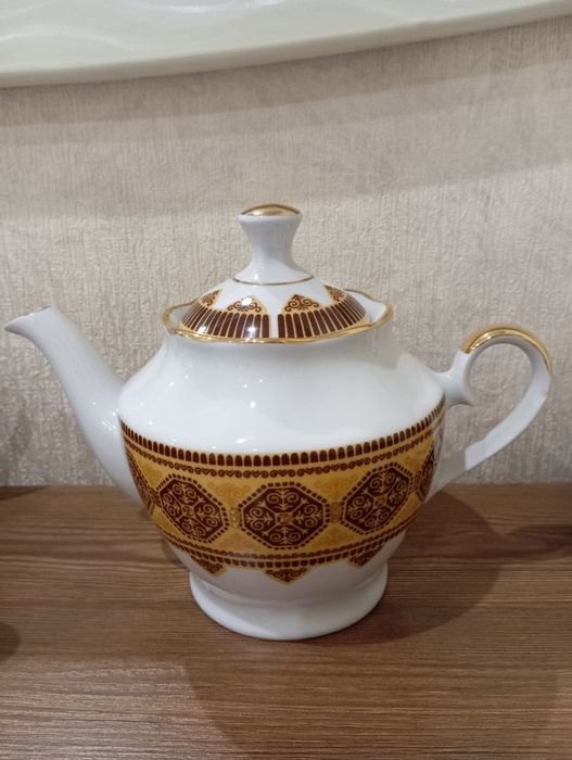 Вінтажний чайний сервіз