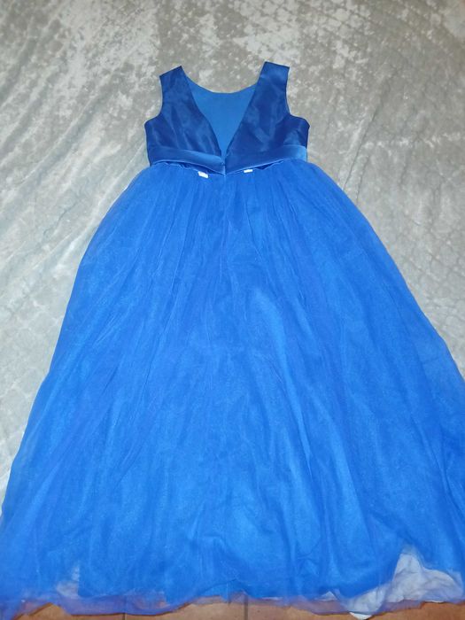 Vestido lindissmo usado 1x novo para criança de 12 anos