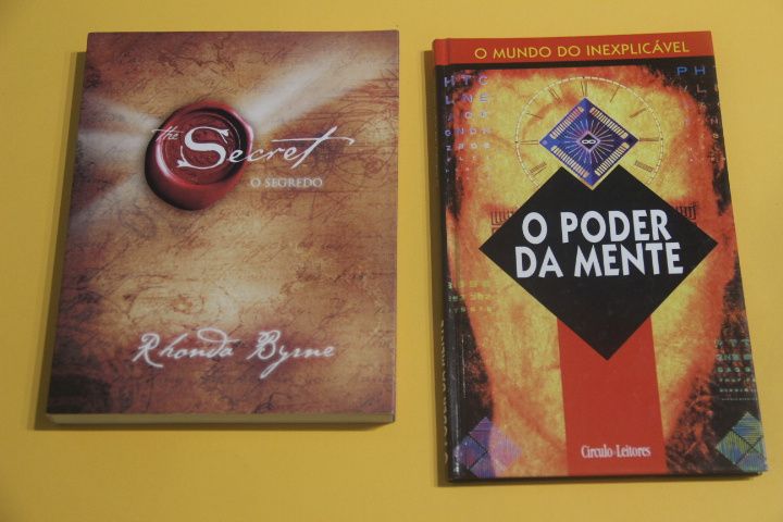 Livros sobre religião e auto ajuda