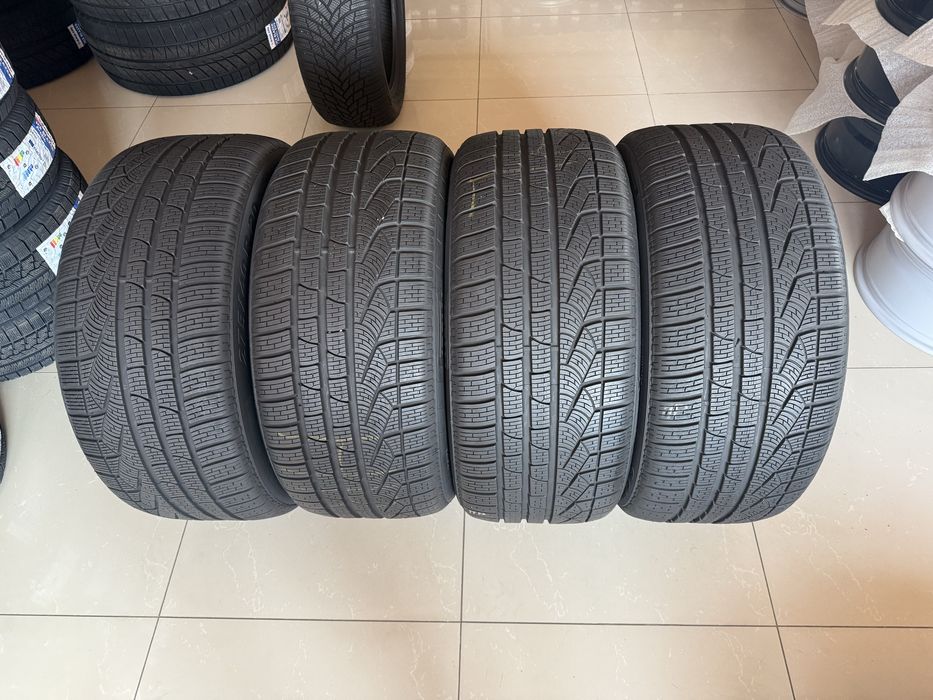Шини зимові 275/40/20 Pirelli Sottozero2 275/40r20